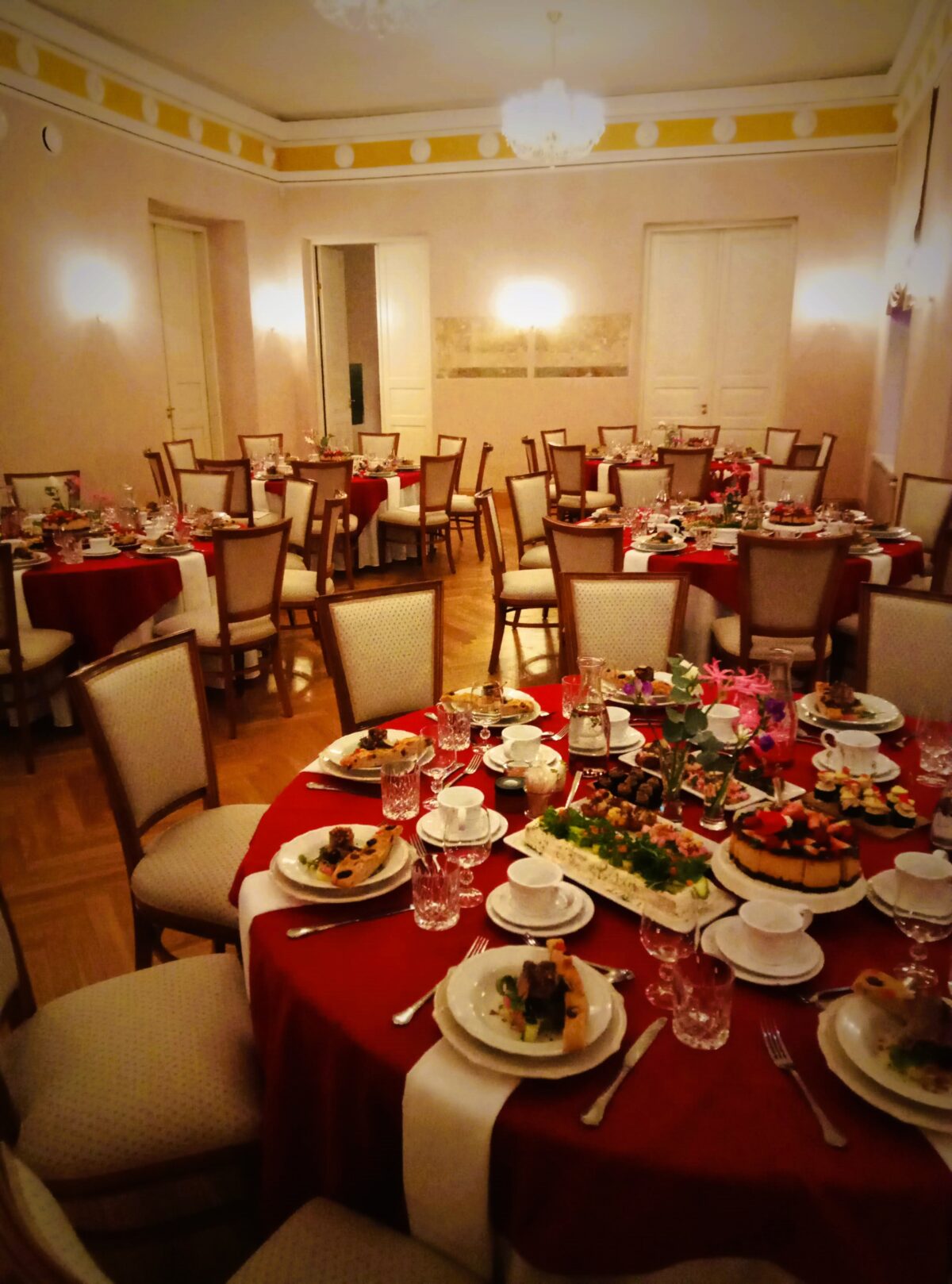 Mida_Teha_Lõuna-Eestis_Taevaskoda_Taevaskoja_catering_Põlvamaal_Valgamaal_Võrumaal_Tartumaal_Tartus_Tillu_kohvik_Räpinas_Põlvamaa_ettevõtjate_tänugala