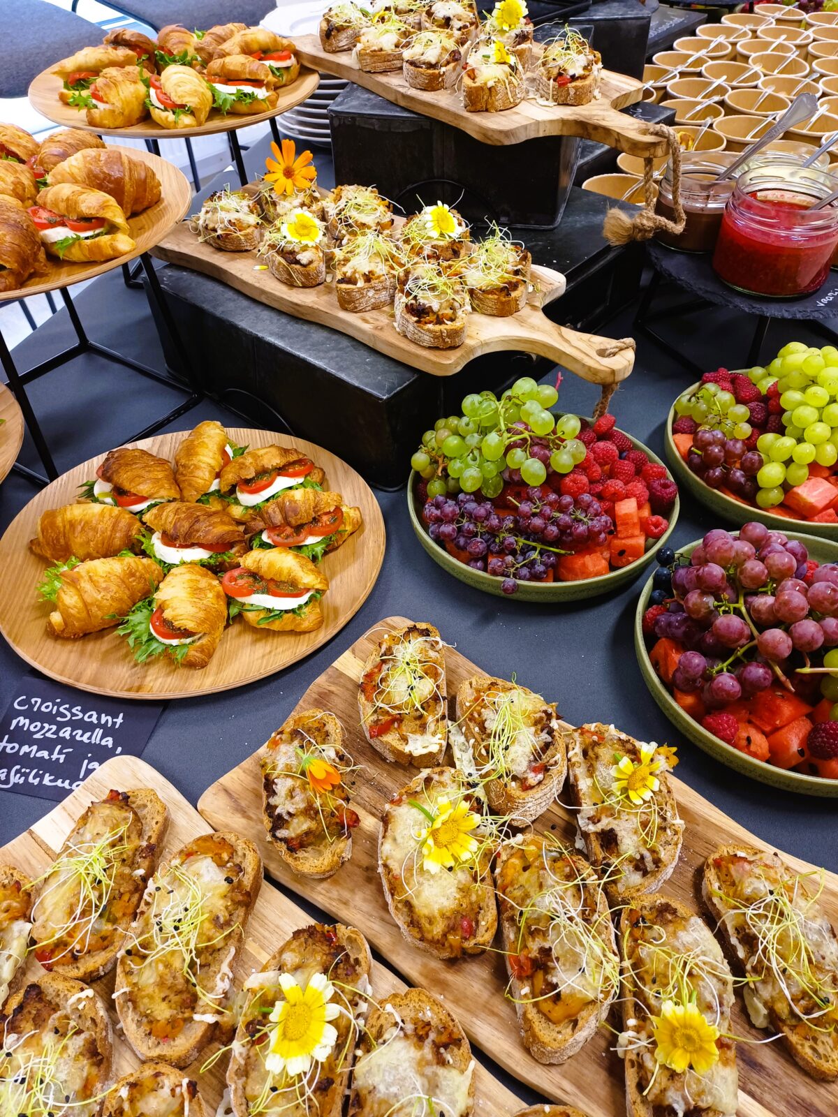 Mida_Teha_Lõuna-Eestis_Taevaskoda_Taevaskoja_catering_Põlvamaal_Valgamaal_Võrumaal_Tartumaal_Tartus_Tillu_kohvik_Võru_Sümnaasiumi_õpetajate_tuba._2