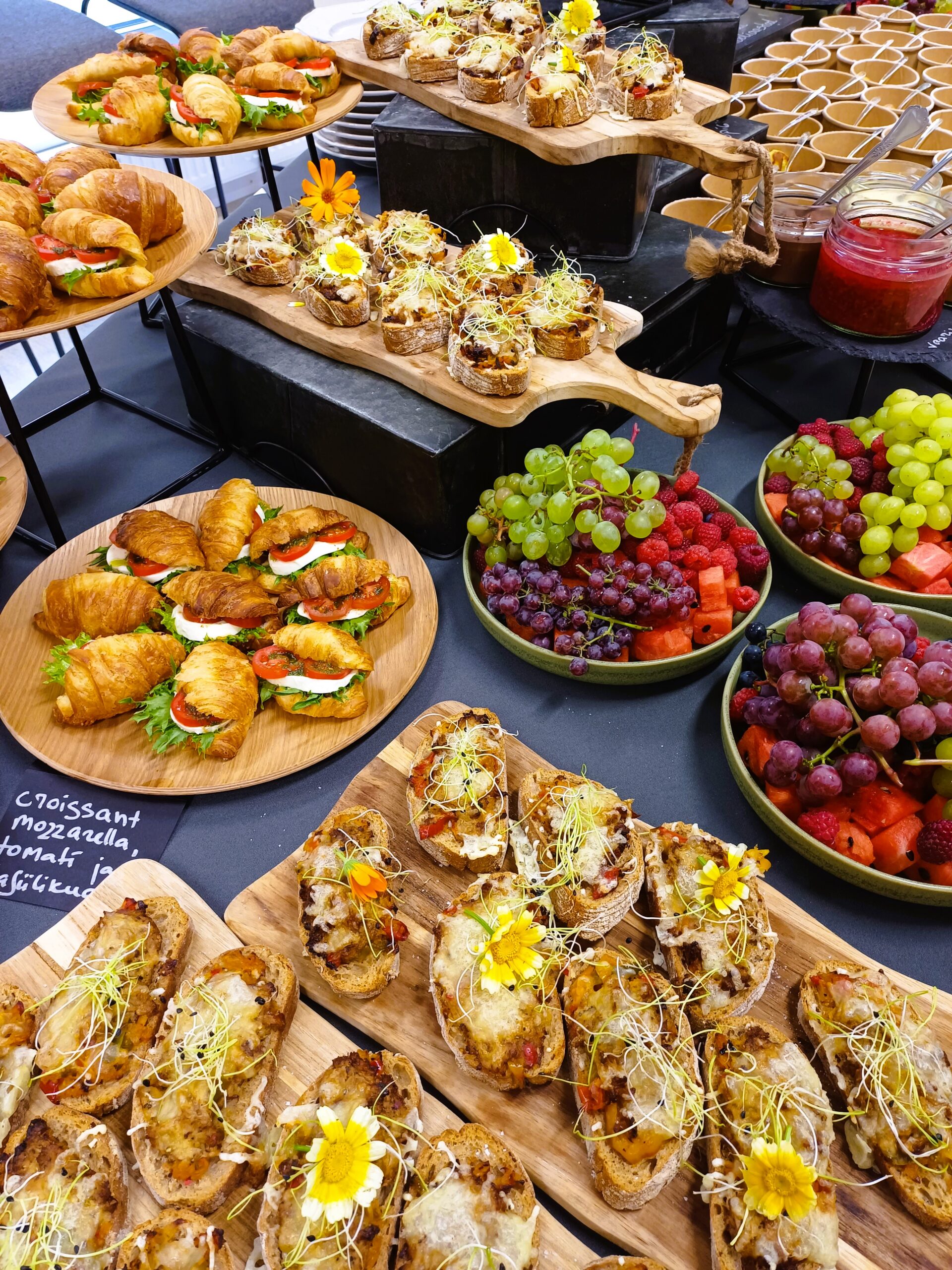 Mida_Teha_Lõuna-Eestis_Taevaskoda_Taevaskoja_catering_Põlvamaal_Valgamaal_Võrumaal_Tartumaal_Tartus_Tillu_kohvik_Võru_Sümnaasiumi_õpetajate_tuba._2