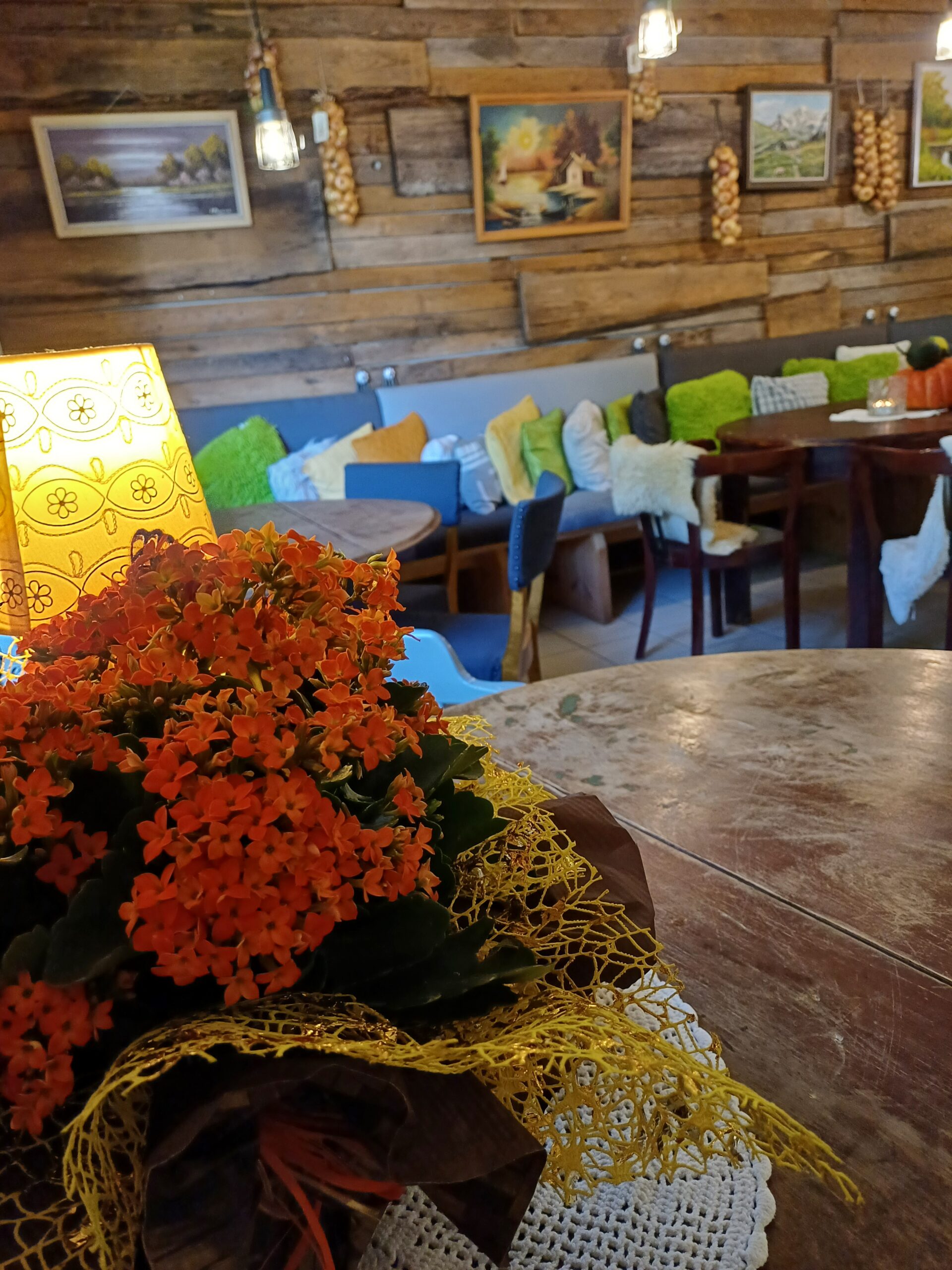 Mida_teha_Lõuna_Eestis_Tillu_kohvik_taevaskoja_taevaskoda_toidukohad_Põlvamaal_seest